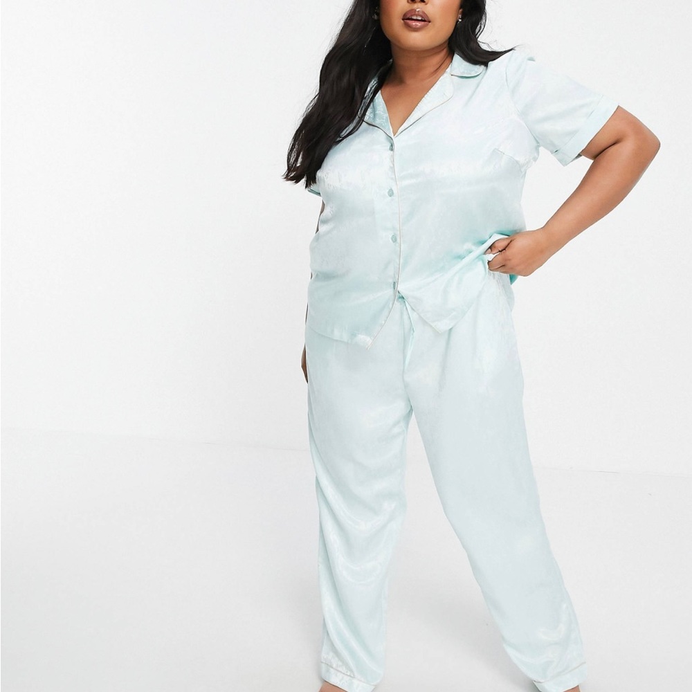 NWT Vero Moda Curve satin pajama set mint ditsy floral Size  18
